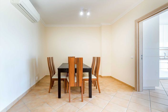 Image No.10-3 Bed Apartment for sale