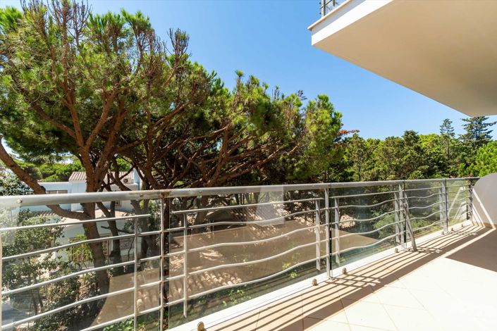 Image No.25-3 Bed Apartment for sale