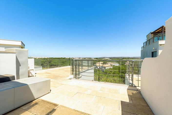 Image No.29-3 Bed Apartment for sale