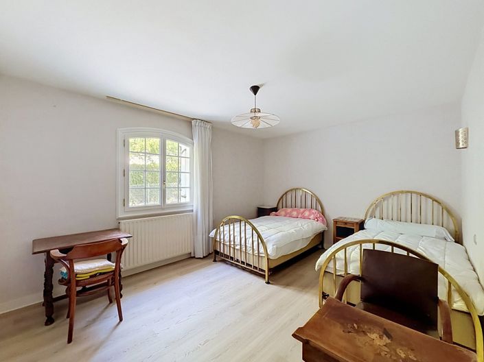 Image No.10-4 Bed House for sale