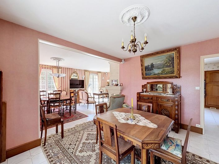 Image No.7-4 Bed House for sale