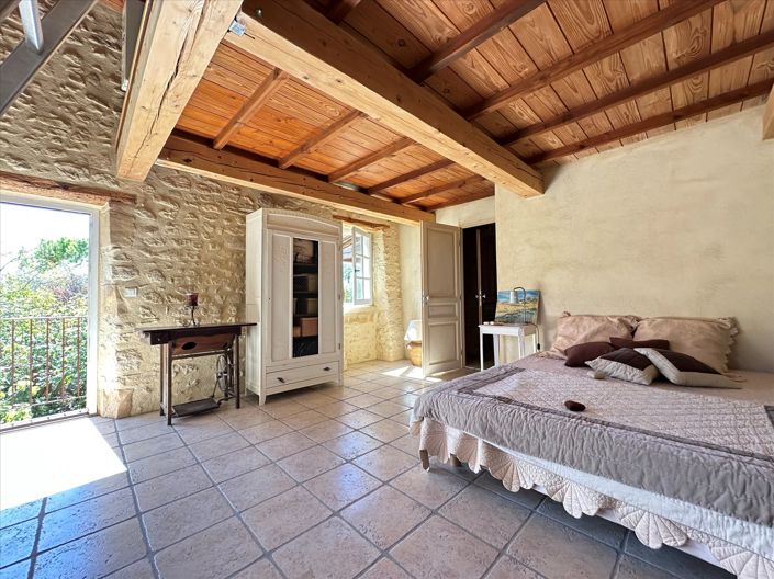 Image No.9-4 Bed House for sale