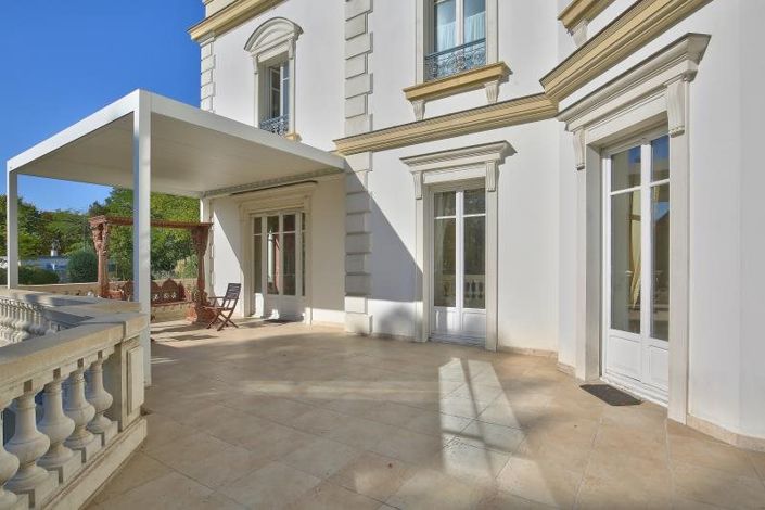 Image No.11-8 Bed House for sale
