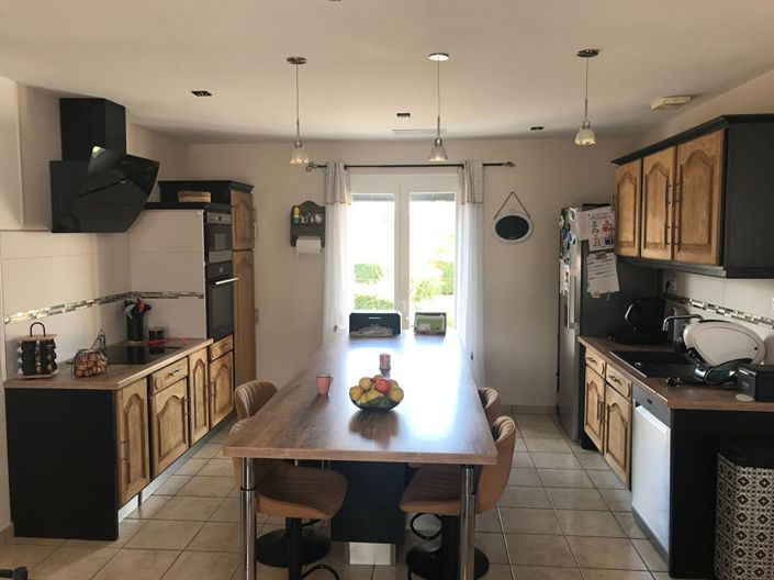 Image No.6-4 Bed House for sale