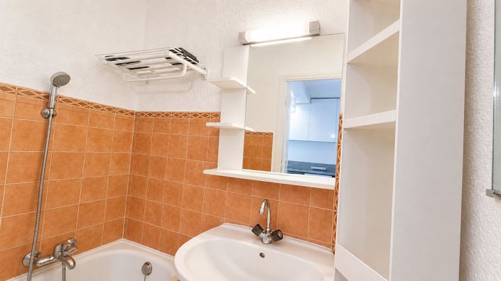 Image No.5-Apartment for sale
