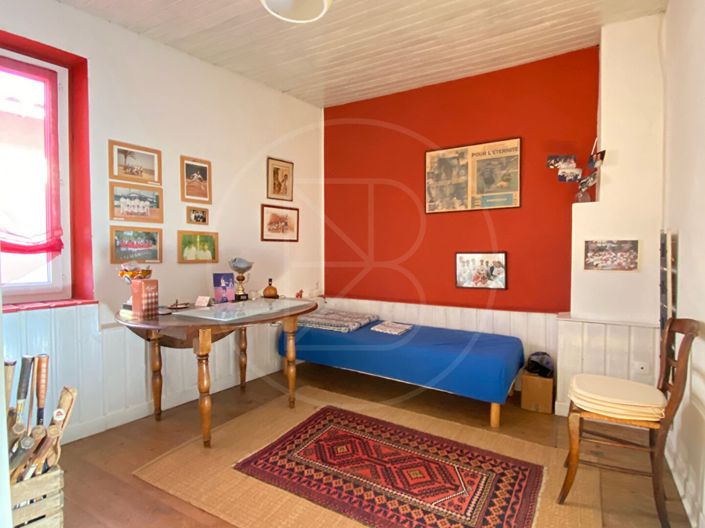 Image No.9-4 Bed House for sale