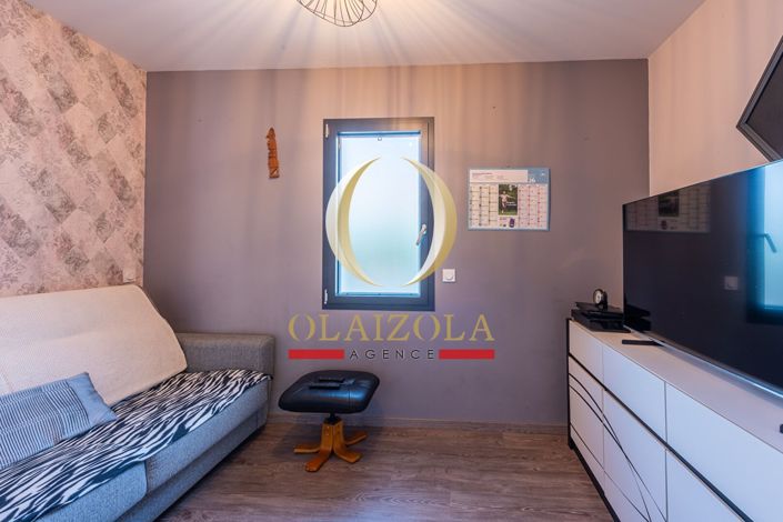 Image No.14-3 Bed House for sale