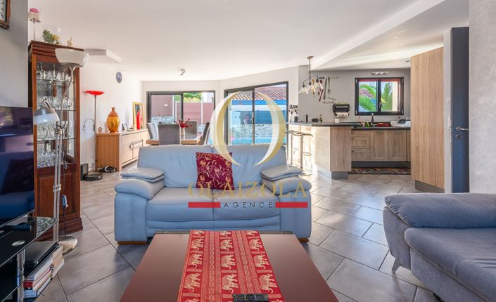 Image No.6-3 Bed House for sale