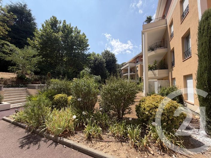 Image No.21-2 Bed Apartment for sale