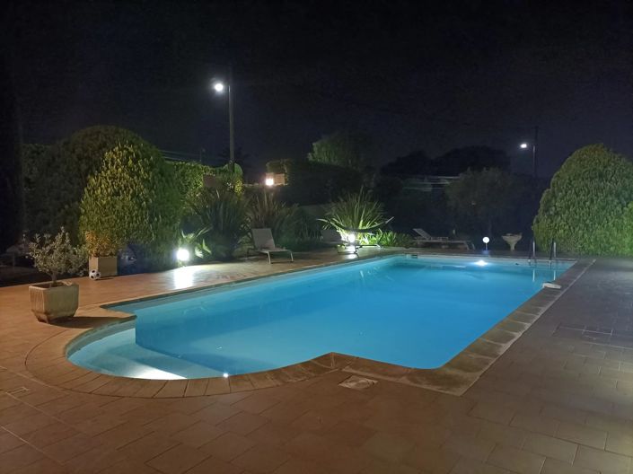 Image No.16-4 Bed House for sale