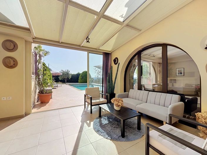 Image No.6-4 Bed House for sale