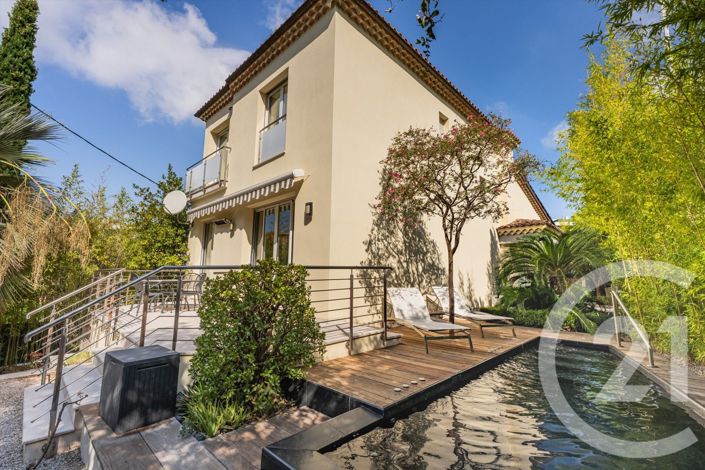 Image No.2-4 Bed House for sale