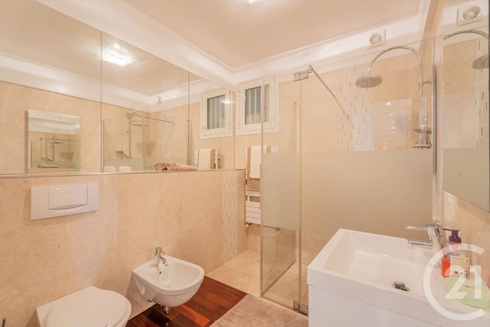 Image No.23-4 Bed House for sale