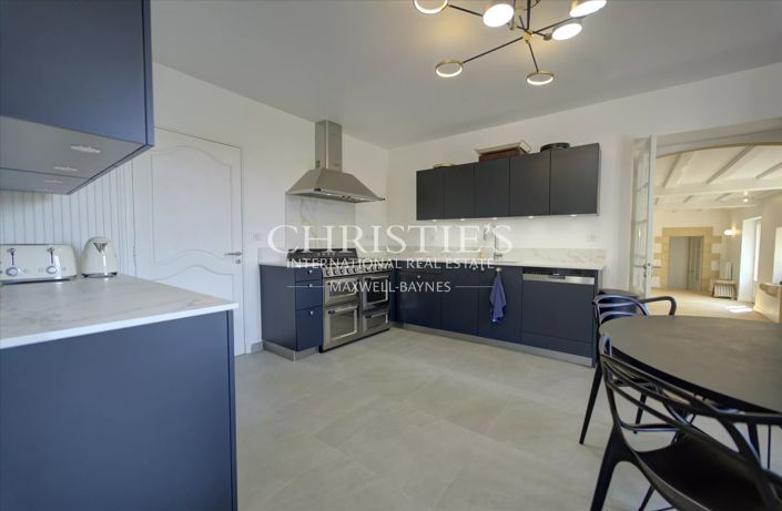 Image No.18-9 Bed House for sale