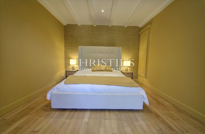 Image No.27-9 Bed House for sale