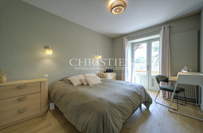 Image No.40-9 Bed House for sale