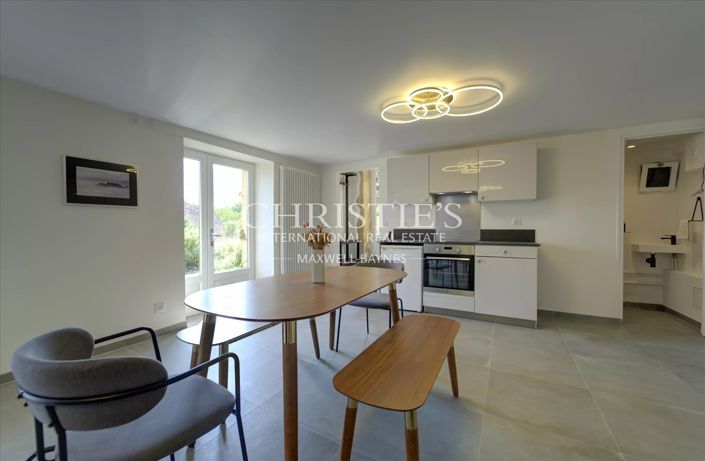 Image No.42-9 Bed House for sale