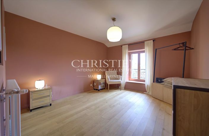 Image No.48-9 Bed House for sale
