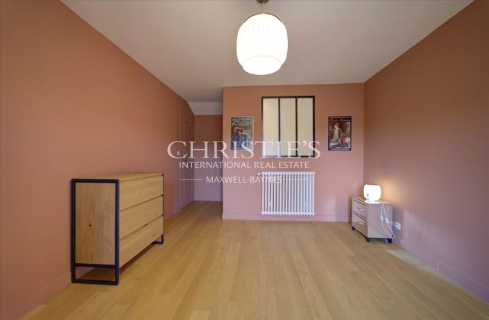 Image No.50-9 Bed House for sale