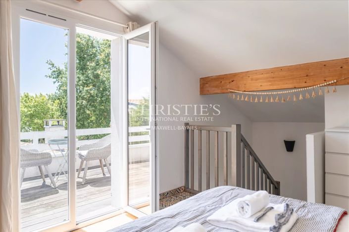 Image No.14-5 Bed House for sale