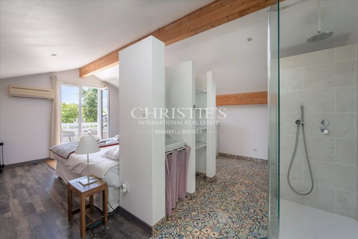 Image No.16-5 Bed House for sale