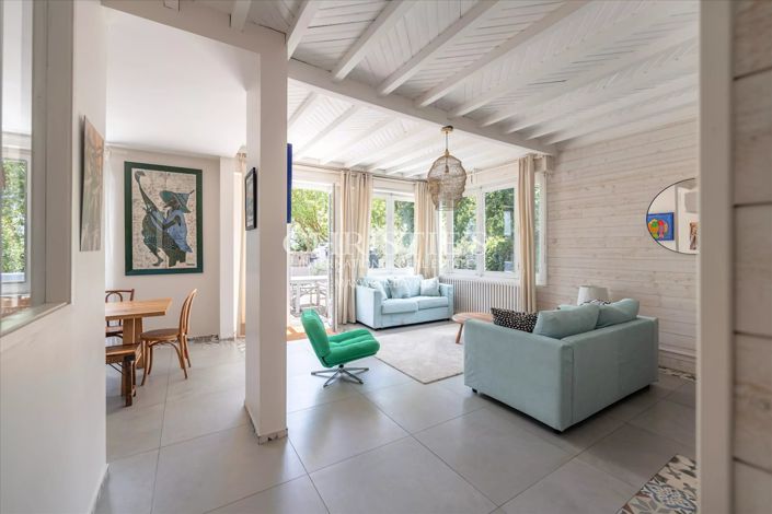Image No.4-5 Bed House for sale