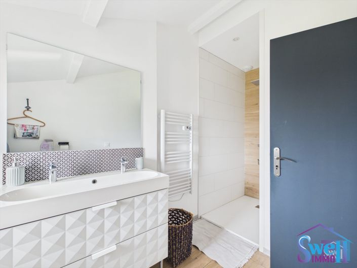 Image No.19-4 Bed House for sale