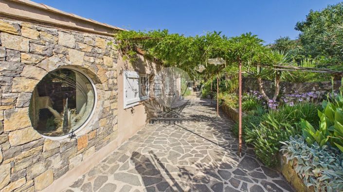 Image No.21-2 Bed House for sale