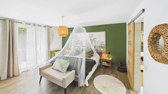 Image No.7-2 Bed House for sale