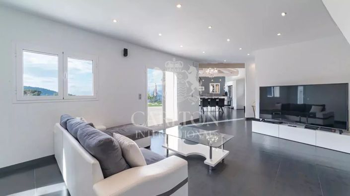 Image No.3-4 Bed House for sale