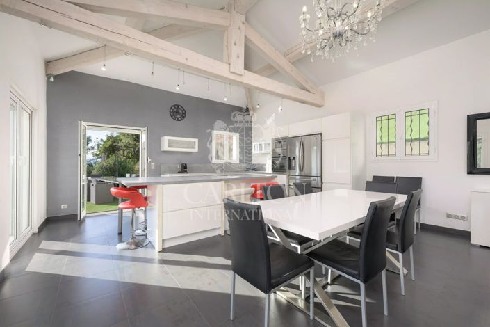 Image No.7-4 Bed House for sale