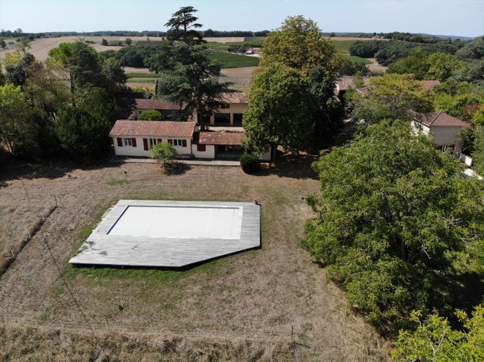 Image No.4-6 Bed House for sale