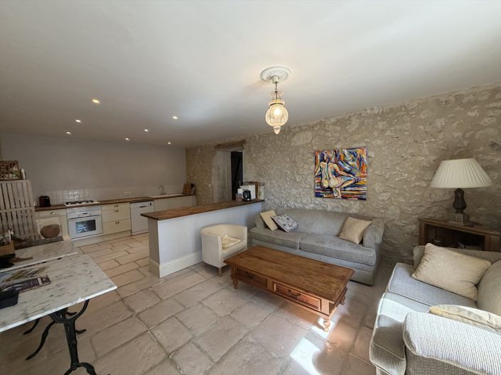 Image No.9-6 Bed House for sale