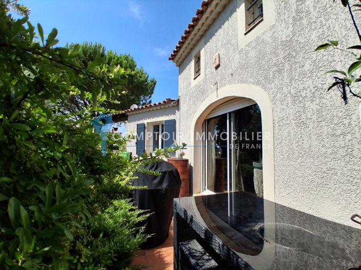 Image No.18-3 Bed House for sale