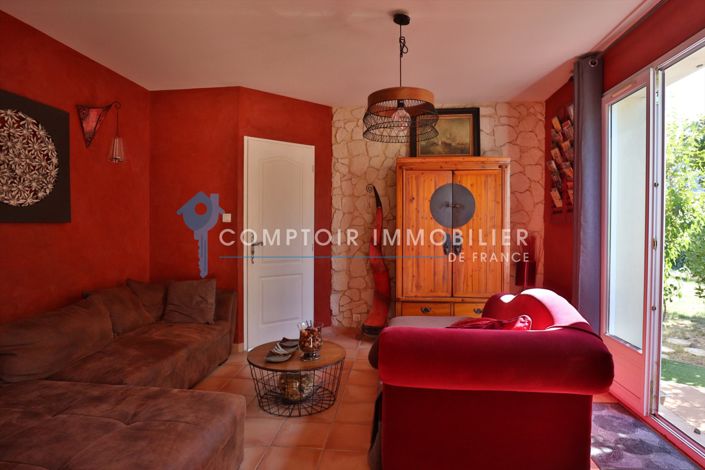 Image No.9-3 Bed House for sale