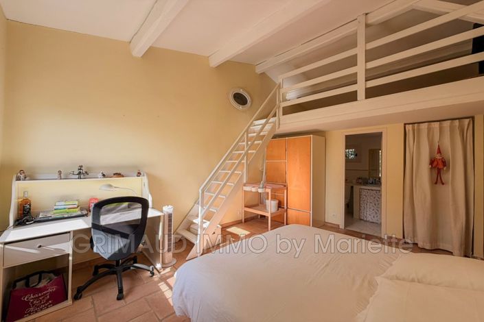 Image No.13-7 Bed House for sale