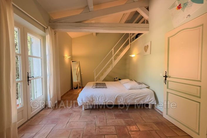 Image No.15-7 Bed House for sale