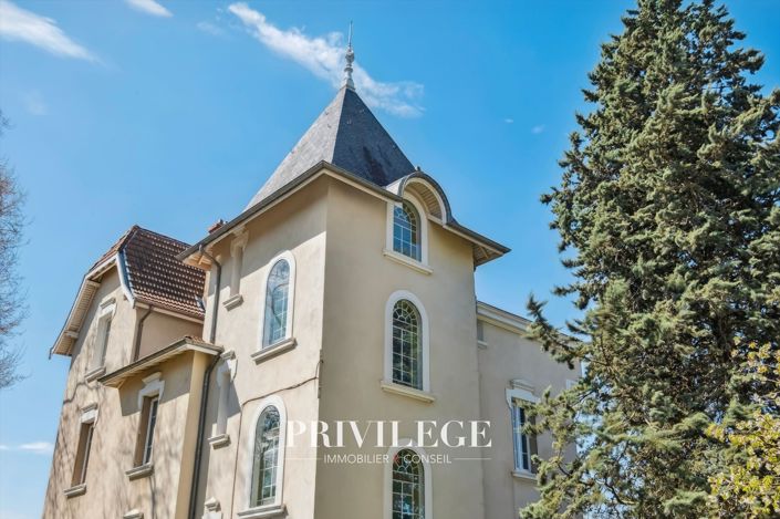 Image No.2-4 Bed House for sale