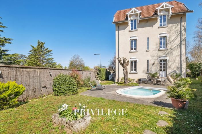 Image No.21-4 Bed House for sale