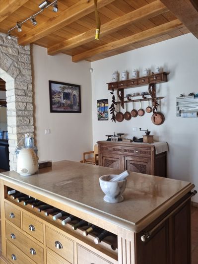 Image No.17-3 Bed House for sale