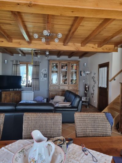 Image No.18-3 Bed House for sale