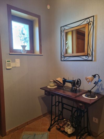 Image No.20-3 Bed House for sale