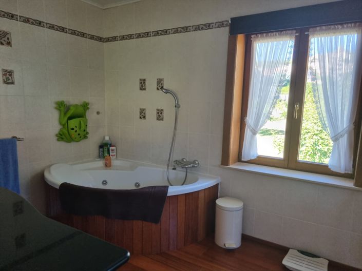 Image No.25-3 Bed House for sale