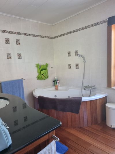 Image No.29-3 Bed House for sale