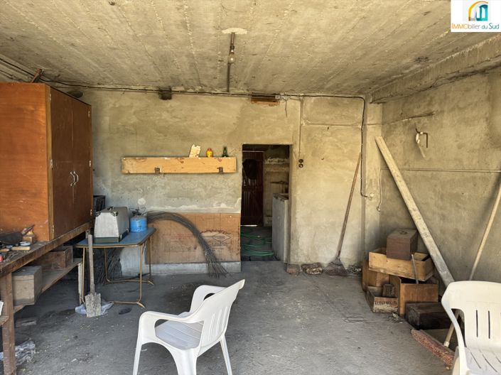 Image No.18-7 Bed House for sale