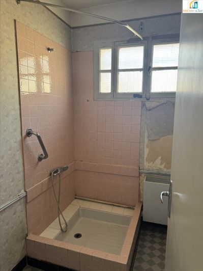 Image No.23-7 Bed House for sale