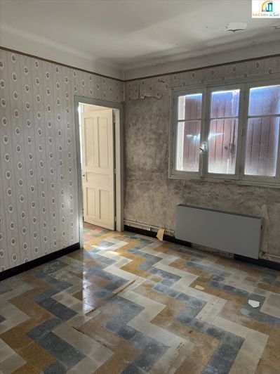 Image No.25-7 Bed House for sale