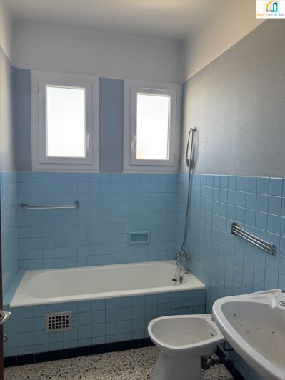 Image No.9-7 Bed House for sale