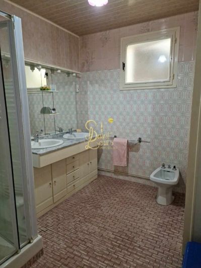 Image No.10-5 Bed House for sale