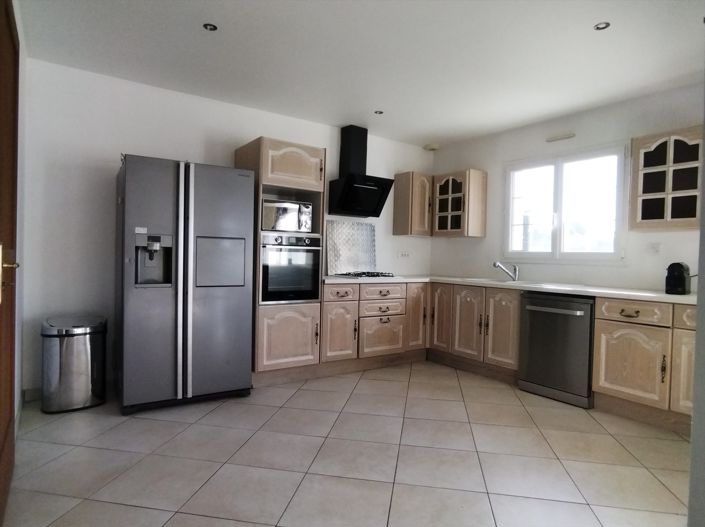 Image No.2-3 Bed House for sale